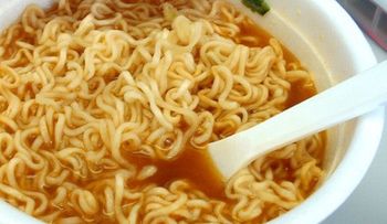 5 enfermedades que causan las sopas instantáneas