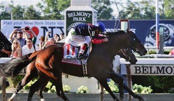 Jockey dominicano Joel Rosario gana el Belmont de NY; hace fracasar Triple Corona