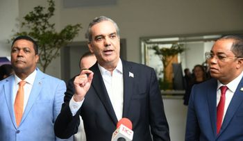 Presidente Abinader detendrá nuevas alzas en tarifa eléctrica 