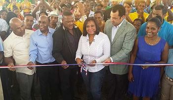 UERS inaugural redes eléctricas en bateyes de Hato Mayor