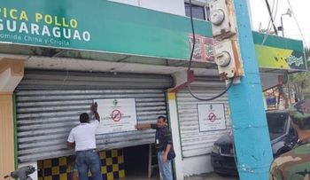 Pro Consumidor cierra pica pollo Guaraguao por poner salud en riesgo