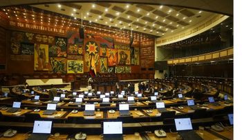 Asamblea de Ecuador respalda quitar subsidio al diésel