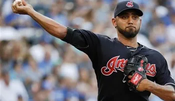 El dominicano Danny Salazar listo para volver el jueves con los Indios