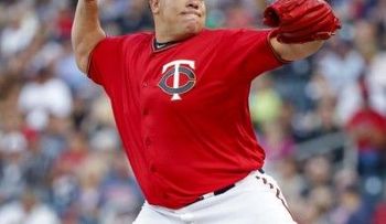 Bartolo Colón lanza histórico juego completo y Canó ingresa al Club de los 500 dobles