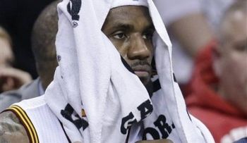 LeBron James estará inactivo 2 semanas por lesiones 