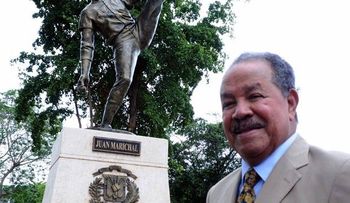 Marichal dice Cueto tiene oportunidad de ganar Cy Young