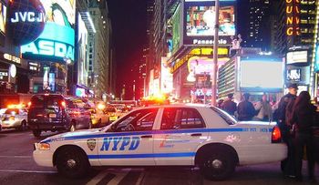 Policía NYC ofrece estadísticas sobre violencia 2015