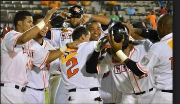 Los Gigantes logran su Primera Serie Final; apabullan 12 a 5 a las Estrellas