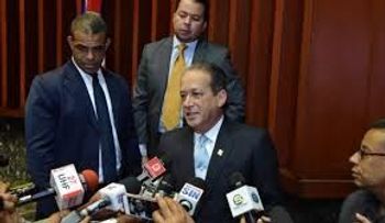 Reinaldo: "actitud de Leonel deja mucho que desear"; dice hay tiempo para aprobar reforma