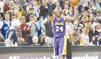 Kobe Bryant superó a Michael Jordan  en la lista de puntos
