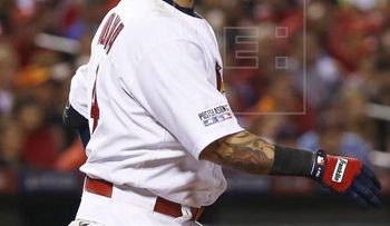 Molina pega grand slam; Morales dos jonrones
