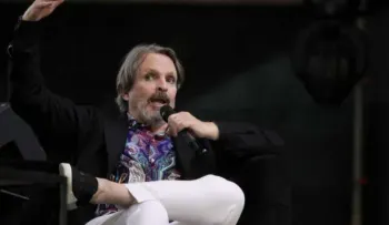 Miguel Bosé dice que la pandemia le "quitó" su carrera