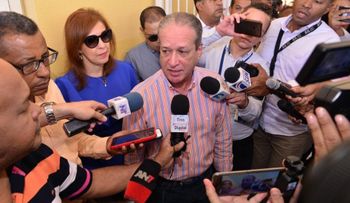 Pared Pérez dice que Domingo Contreras se proyecta como el próximo alcalde de la capital 