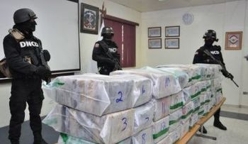 Apresan colombianos y criollos por cargamento en Boca de Yuma 