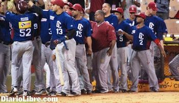 Expresidente de Gigantes del Cibao demanda a la LIDOM