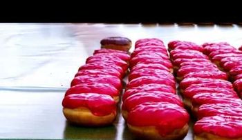 10 mil donas para crear un cuadro de David Ortiz 