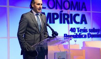 Ponen a circular â??Economía Empírica: 40 Tesis sobre la RDâ?