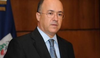 Empresas comerciales apoyan lucha del procurador contra la corrupción