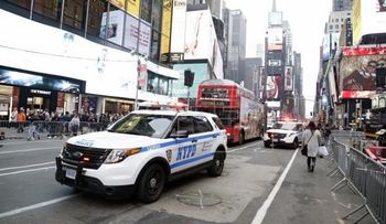 Nueva York aprueba una ley que prohíbe a policías agarrar por el cuello a los detenidos 