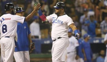 Aguilas vencen 3-2 a las Estrellas; Licey propina una paliza 10-4 a los Leones, y los Toros ganan 7-3 a los Gigantes 