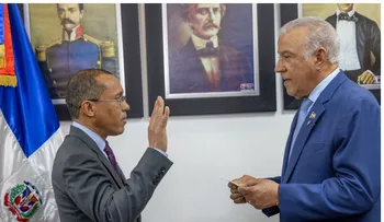 Geraldo Espinosa Pérez asume como contralor general
