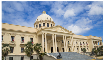 Abinader declara de interés público el Jardín Botánico de San Juan