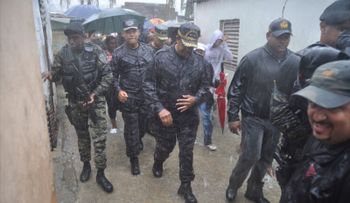 Reportan 15 casas anegadas y 75 desplazados en La Barquita