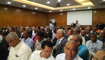 Miembros Comité Central se reúnen con Leonel para darle apoyo