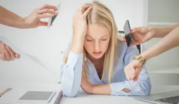 Las mujeres tienen más prevalencia para estresarse , según experto neurocientífico