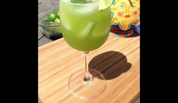Limón verde, menta y agua fresca de pepino, rica para adelgazar (Video)