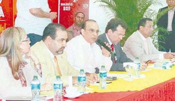 Antún se reúne con candidatos a diputados