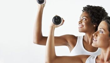 ¿Qué es primero: Cardiovascular o pesas?