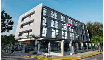 Cancelan licencias a dos agentes de cambio en República Dominicana