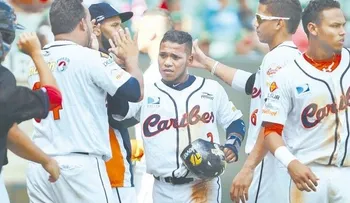 Cangrejeros se despiden con triunfo ante GC; Caribes, invictos