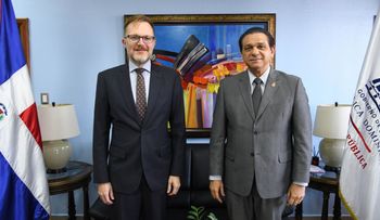 El Gobierno de los Estados Unidos dona 1.23 millones de dólares en fármacos antirretrovirales al Gobierno dominicano