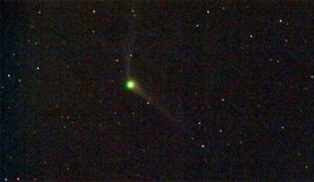El espectáculo del año a domicilio: Llega un cometa con dos colas, visible a simple vista