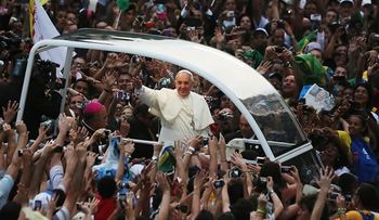El Papa Francisco llega a Brasil