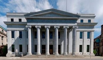 Anulan una condena a un latino porque le leyeron mal sus derechos en español