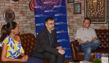 "Un asesor no debe estar dispuesto a hacer todo por ganar". Expertos definen perfil del asesor político
