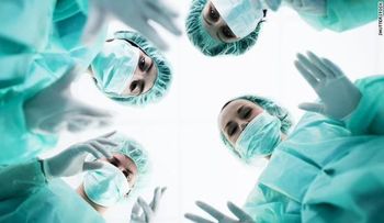 ¿Puedes contraer ébola al viajar en un avión?