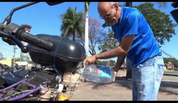 Conoce la motocicleta que recorre hasta 500 kilómetros con un solo litro de agua (VIDEO)