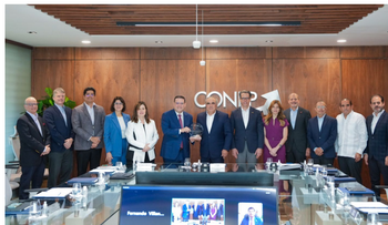 CONEP reconoce gestión de Sanz Lovatón