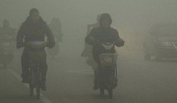 Una niña de 8 años es enferma de cáncer más joven de China, por la polución