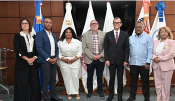 Trabajo y UNI Américas firman acuerdo laboral