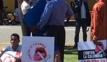 Realizan manifestación a favor de Félix Bautista frente a la Procuraduría