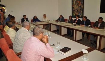 Convoca para el 13 de mayo reunión para discusiónalza salarial