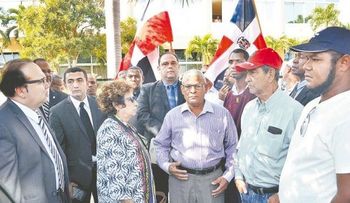 Trabajadores denuncian construcciones públicas violan Ley Laboral