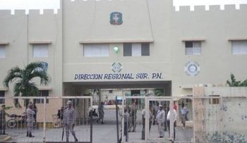 Apresan policía que asaltó ex raso en Barahona
