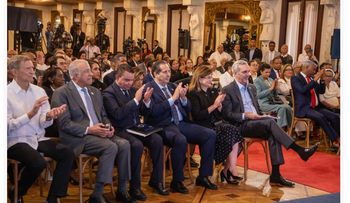 Abinader presenta avances en salud mental y línea 811 gratuita