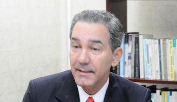 Acusan presidente Colegio de Notarios orquestar campaña de descrédito 